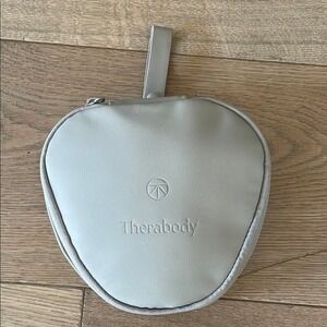 Therabody | Light Gray Toiletry Bag